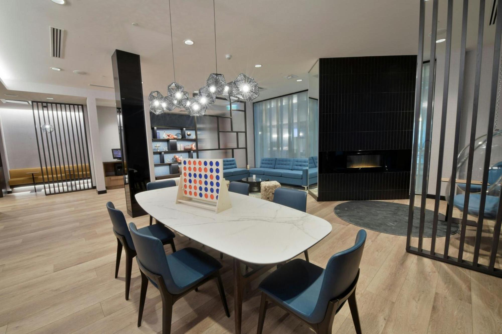Sheraton Laval Hotel Luaran gambar